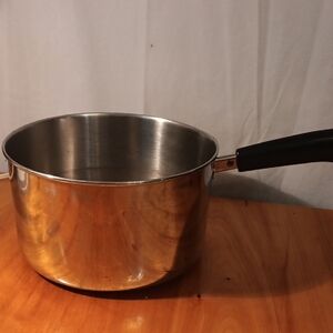 Revere Ware Stainless Steel Saucepan with Black Handle 4 Quart